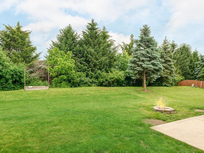 2378 Myrtle Valley Drive , Columbus, OH 43228 Photo 19