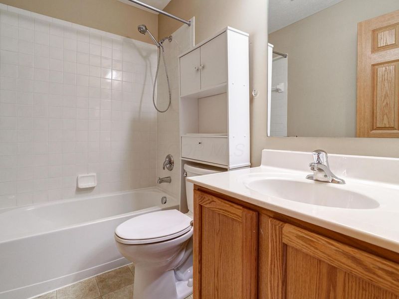 2378 Myrtle Valley Drive , Columbus, OH 43228 Photo 30