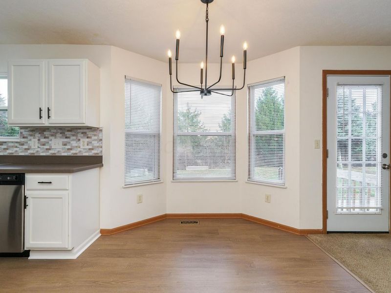 2378 Myrtle Valley Drive , Columbus, OH 43228 Photo 9