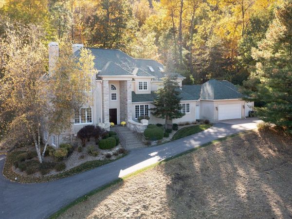 W5419 Pine Bluff Rd, Shelby, WI 54601