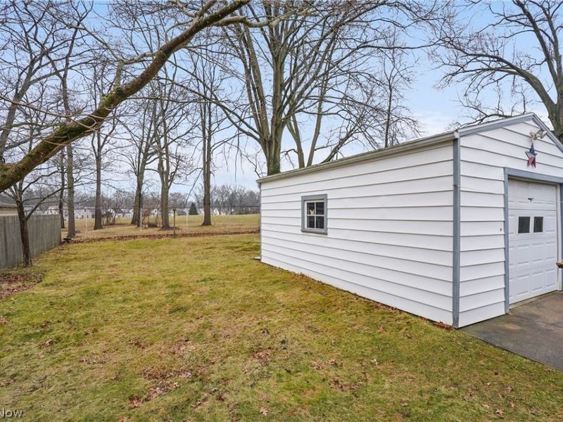 1969 High Street, Cuyahoga Falls, OH 44221 Photo 5