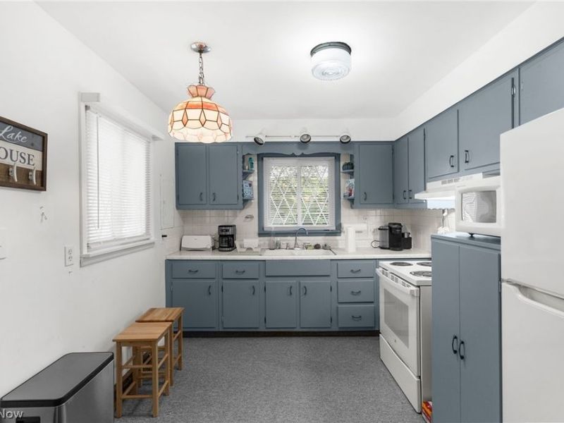 6677 Morningview Drive, Andover, OH 44003 Photo 21