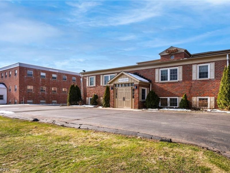 10570 Ravenna Road, Unit 2, Twinsburg, OH 44087 Photo 2