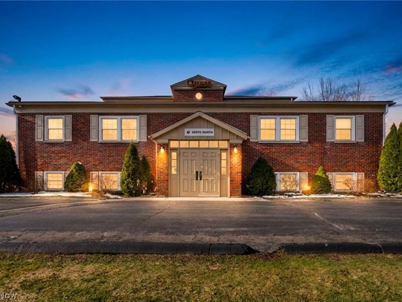 10570 Ravenna Road, Unit 2, Twinsburg, OH 44087 Photo 4