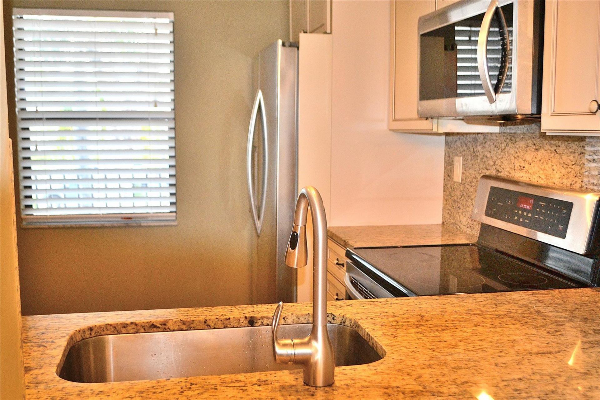 8150 W Mcnab Road, Unit 210, Tamarac, FL 33321 Photo