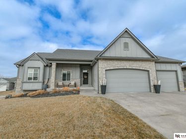 7244 Rebel Drive, Lincoln, NE 68516