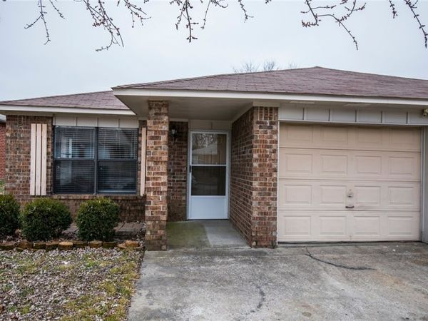 5905 Sara Street , Unit A, Fayetteville, AR 72704