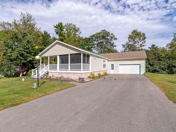 10 Tumbleweed Drive, Rochester, NH 03867