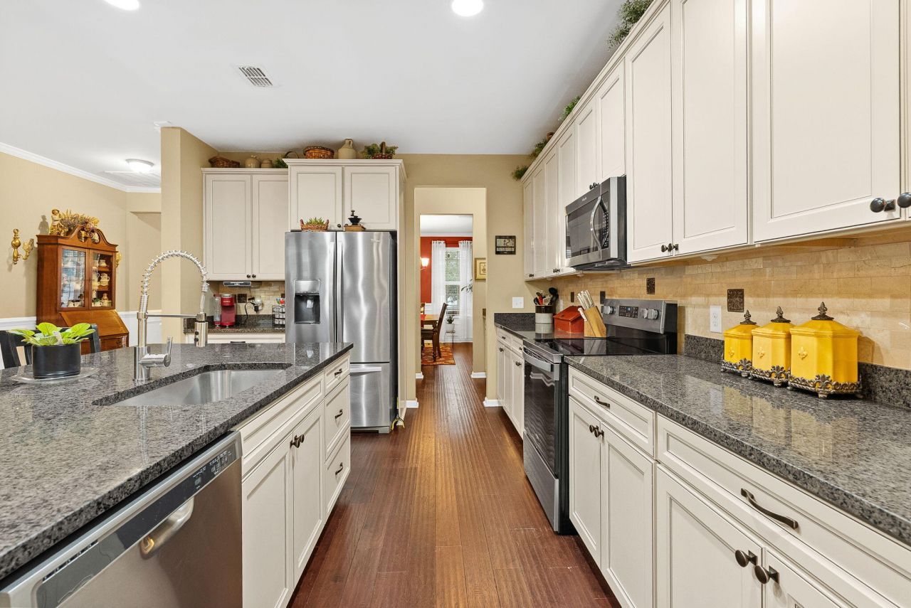 202 Basket Grass Lane Photo 13