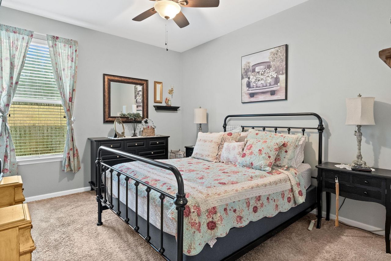 202 Basket Grass Lane Photo 21