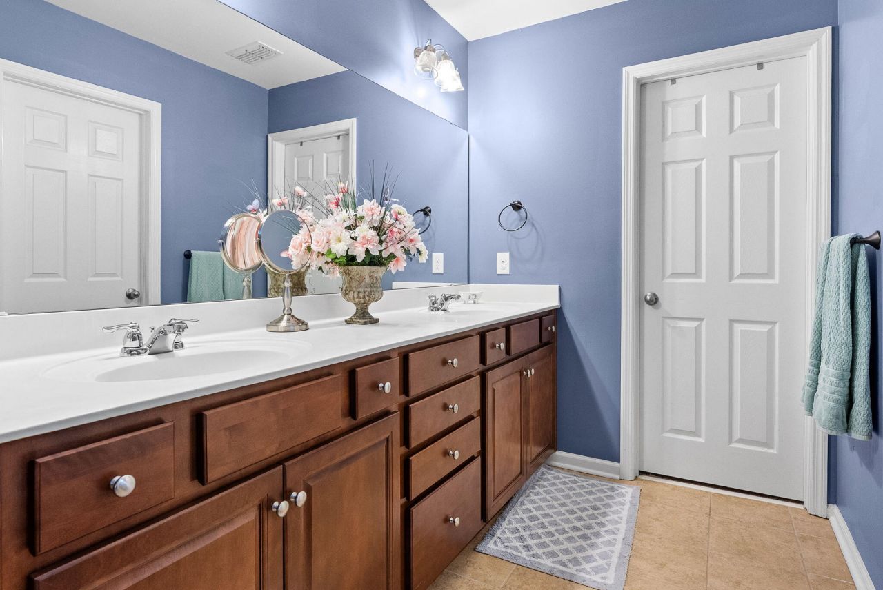 202 Basket Grass Lane Photo 27