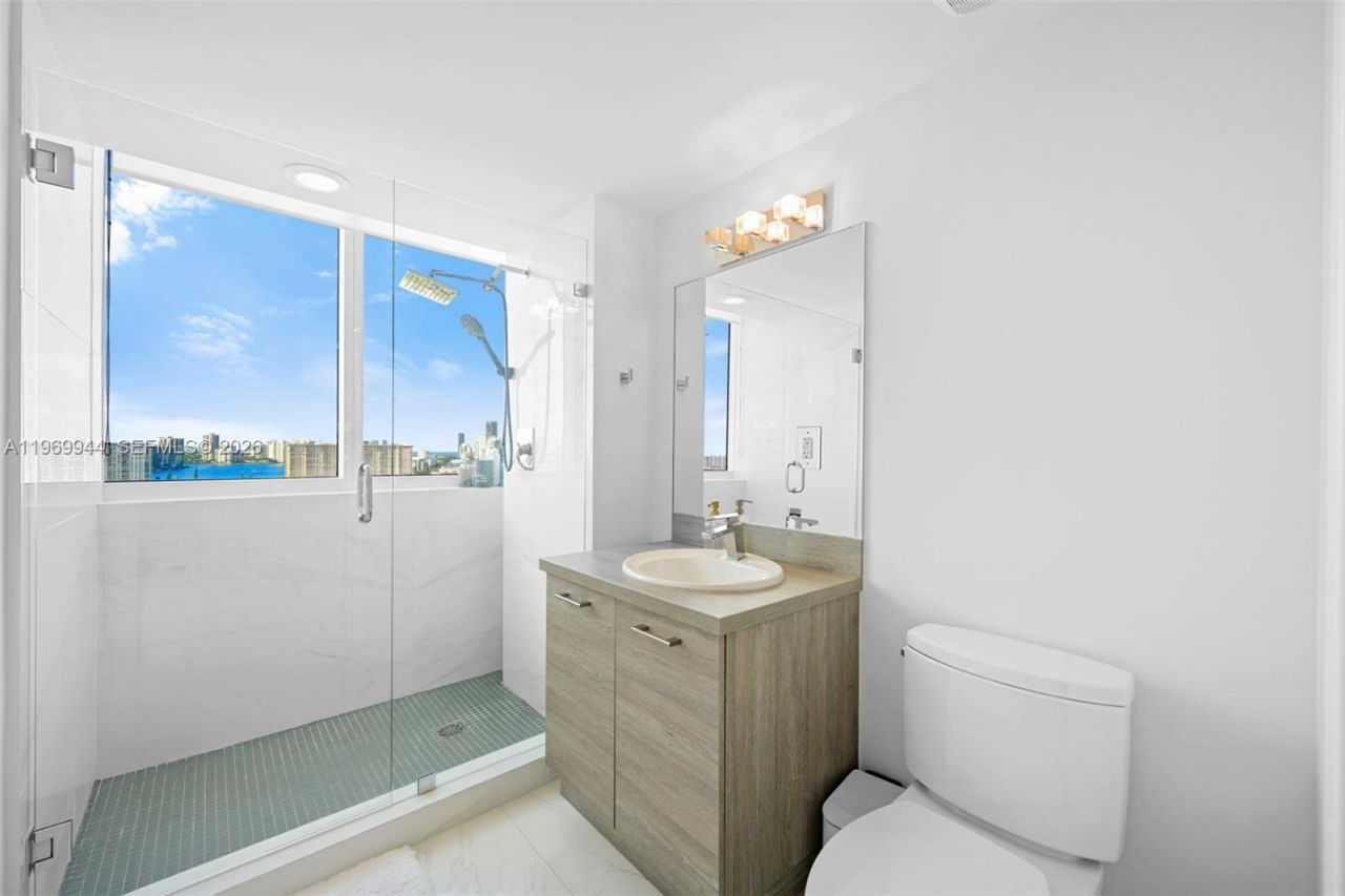 400 Sunny Isles Blvd , Unit 2004, Sunny Isles Beach, FL 33160 Photo