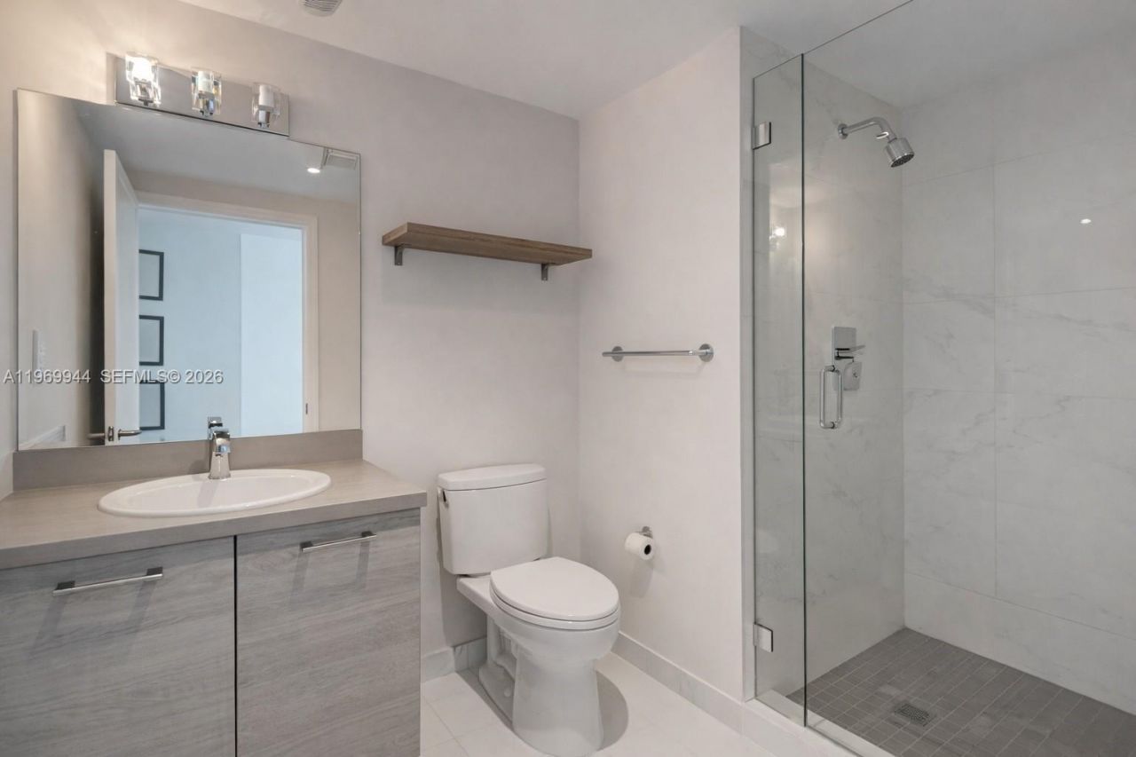 400 Sunny Isles Blvd , Unit 2004, Sunny Isles Beach, FL 33160 Photo