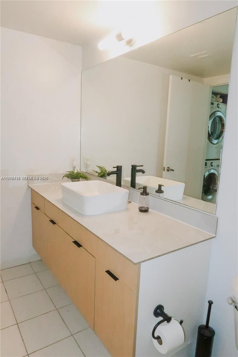 1861 NW S River Dr, Unit 1501, Miami, FL 33125 Photo