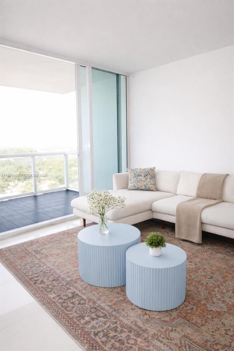 1861 NW S River Dr, Unit 1501, Miami, FL 33125 Photo