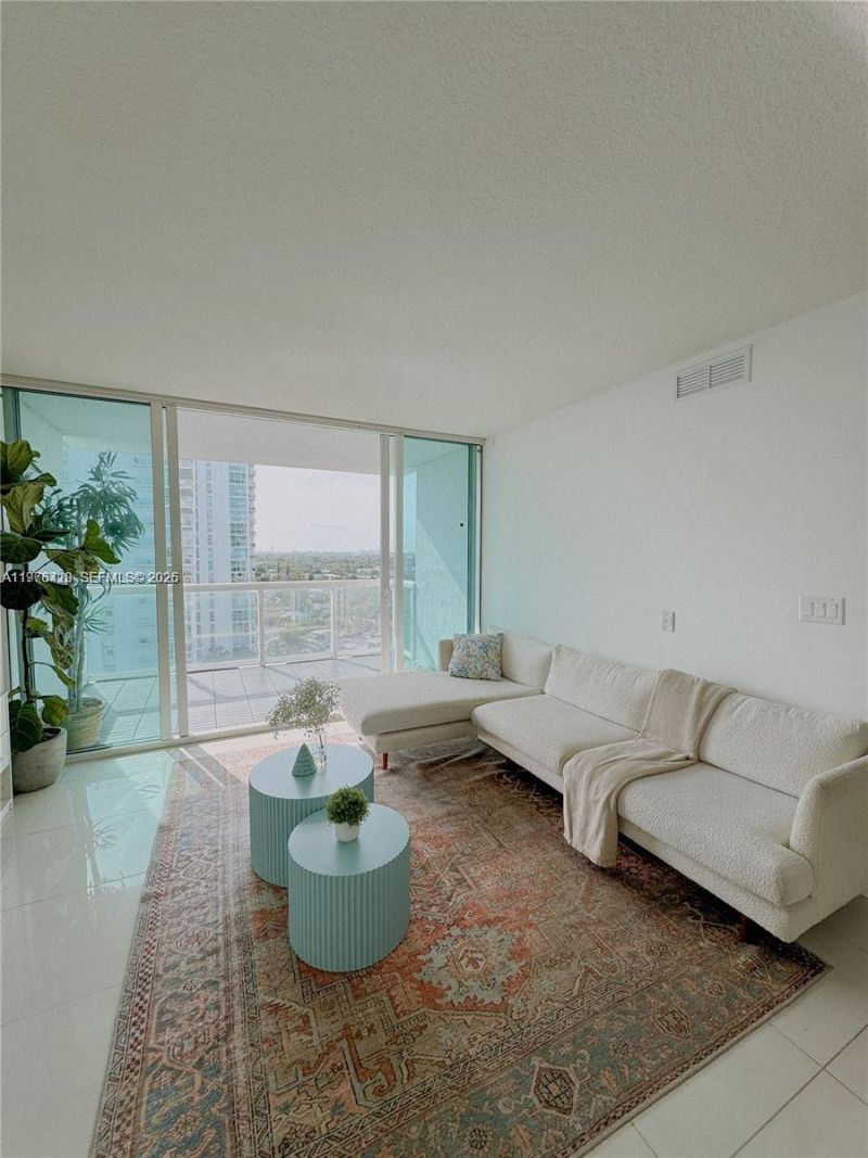 1861 NW S River Dr, Unit 1501, Miami, FL 33125 Photo