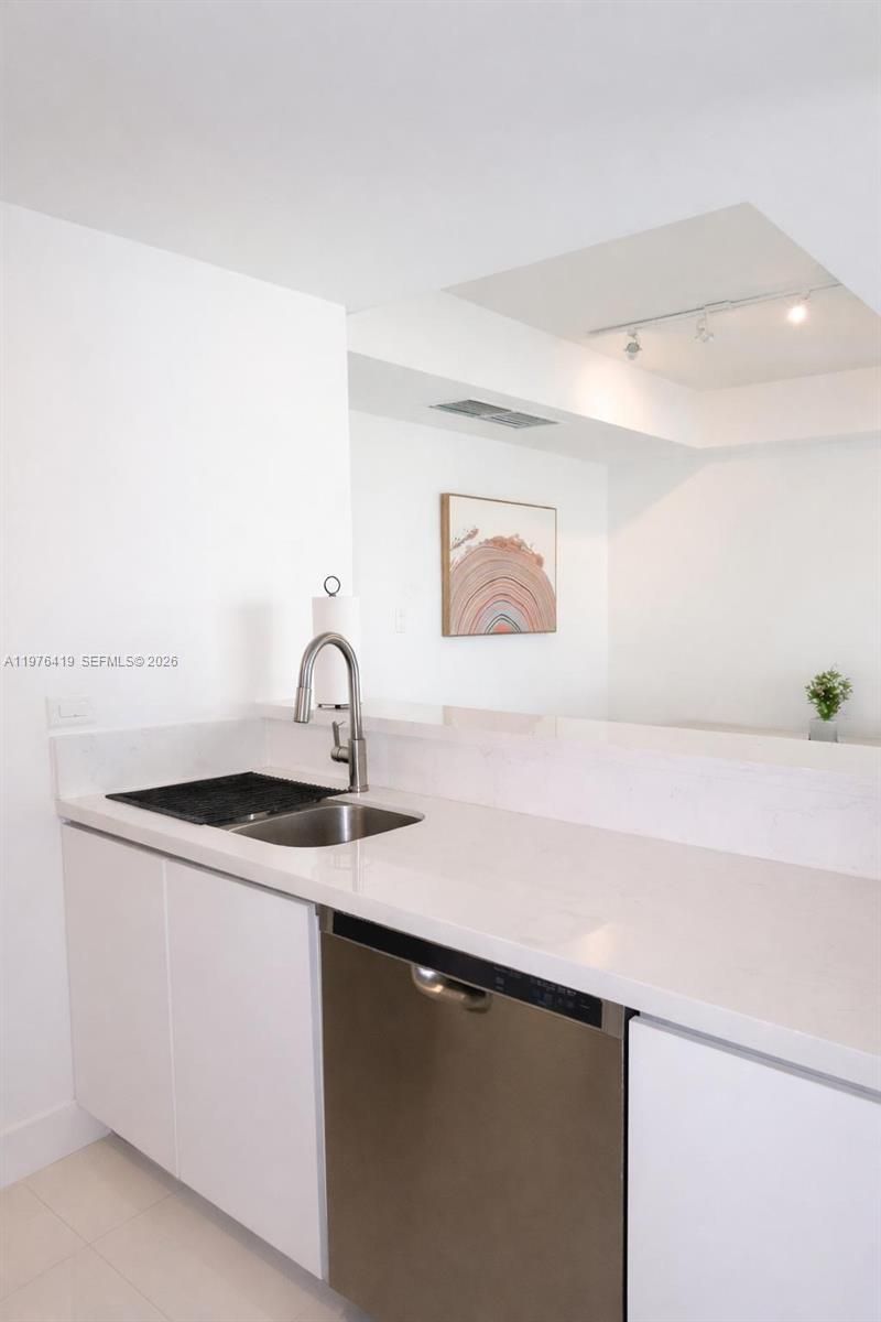 1861 NW S River Dr, Unit 1501, Miami, FL 33125 Photo