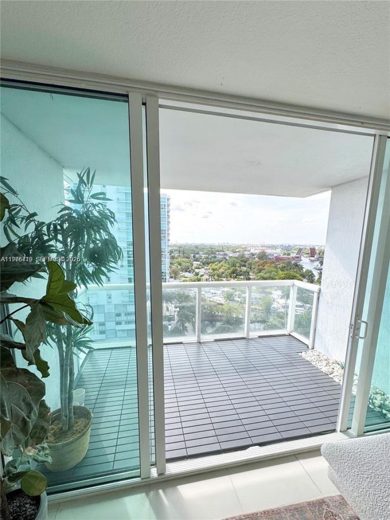 1861 NW S River Dr, Unit 1501, Miami, FL 33125 Photo