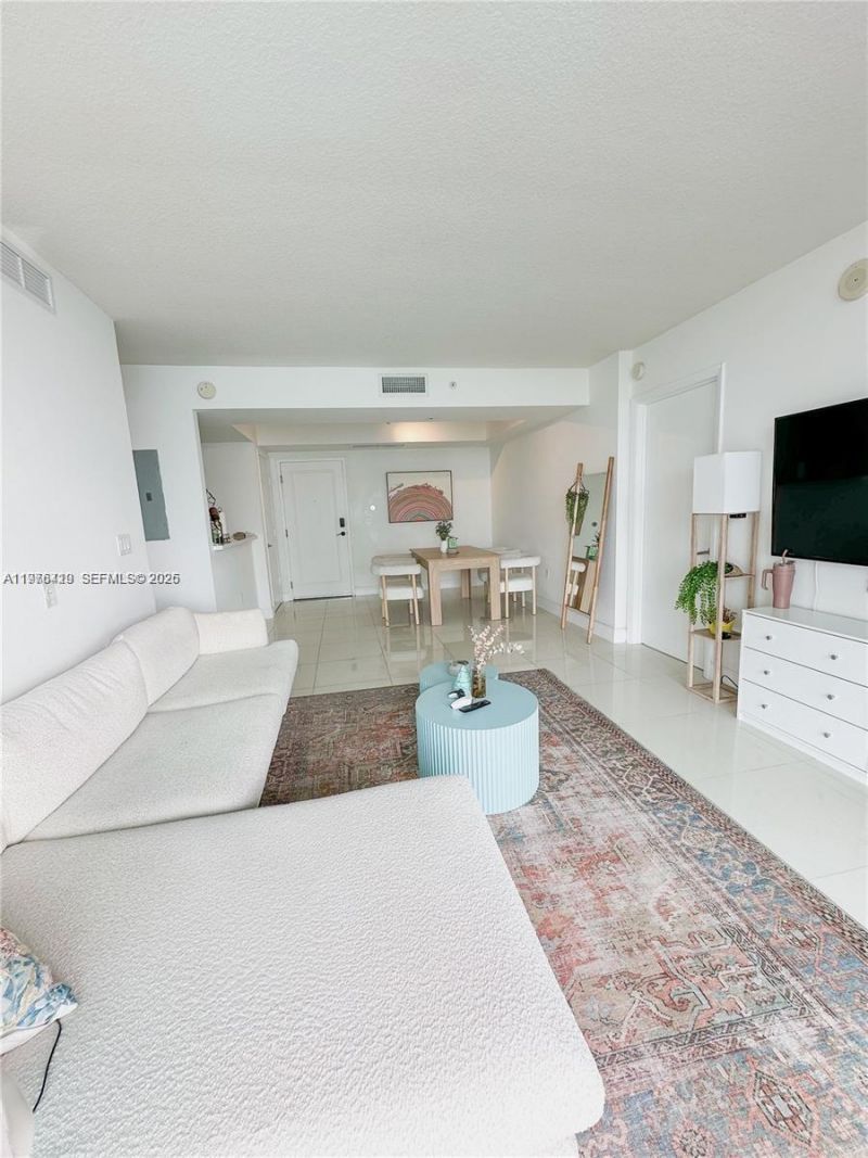 1861 NW S River Dr, Unit 1501, Miami, FL 33125 Photo