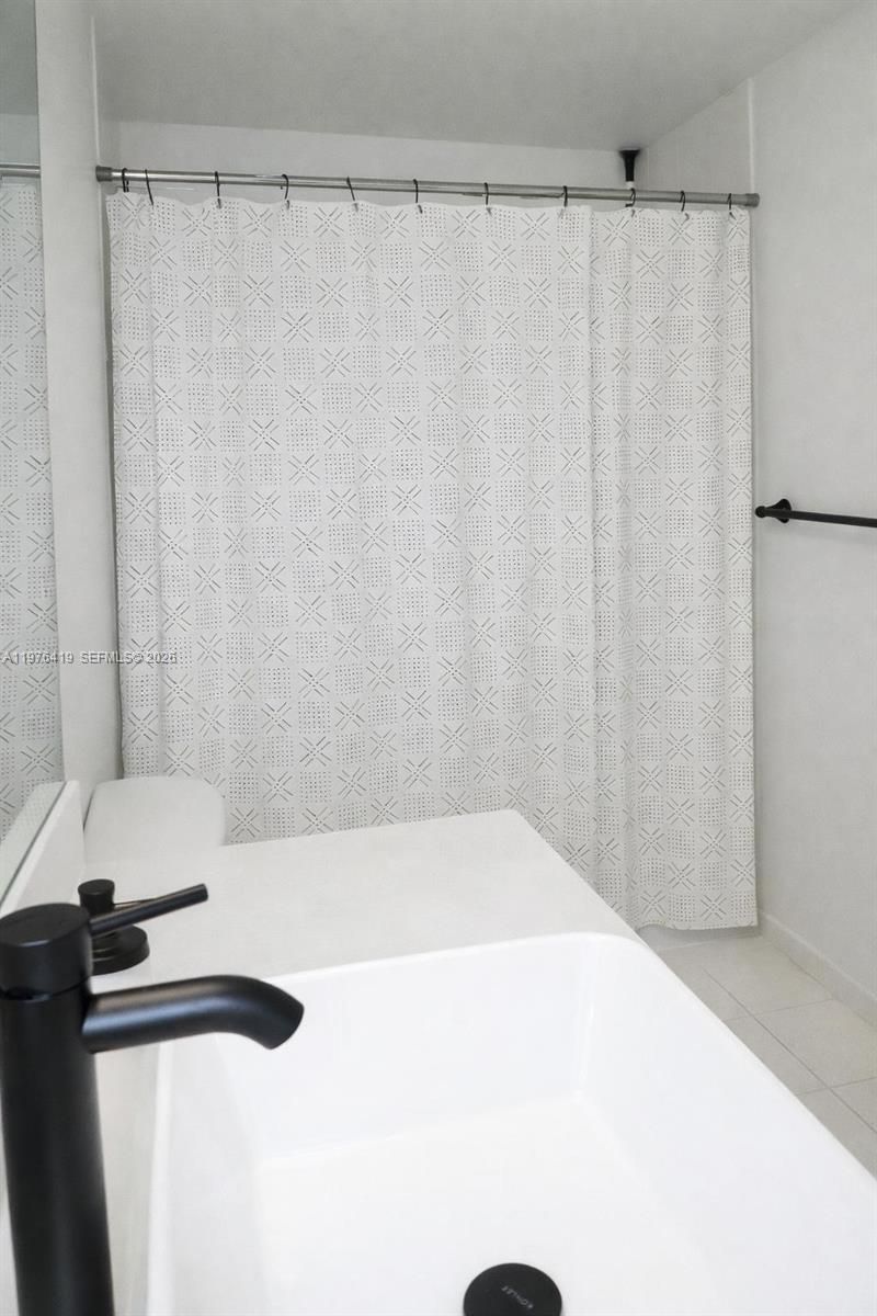 1861 NW S River Dr, Unit 1501, Miami, FL 33125 Photo