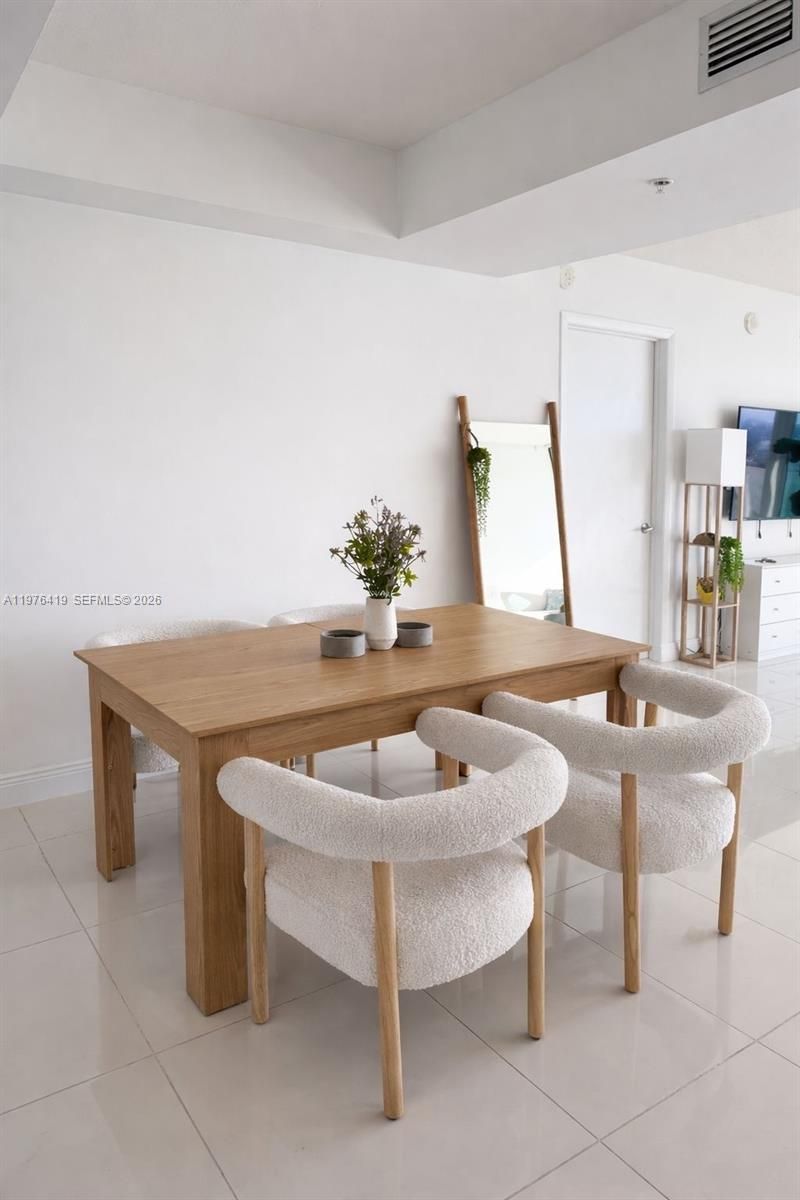 1861 NW S River Dr, Unit 1501, Miami, FL 33125 Photo