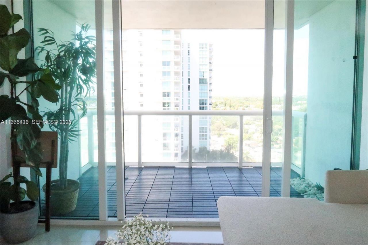 1861 NW S River Dr, Unit 1501, Miami, FL 33125 Photo