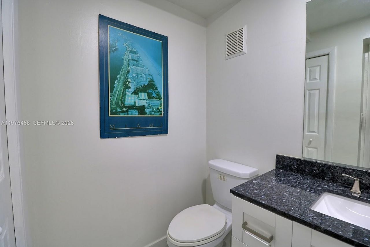 16500 Golf Club Rd , Unit 205, Weston, FL 33326 Photo