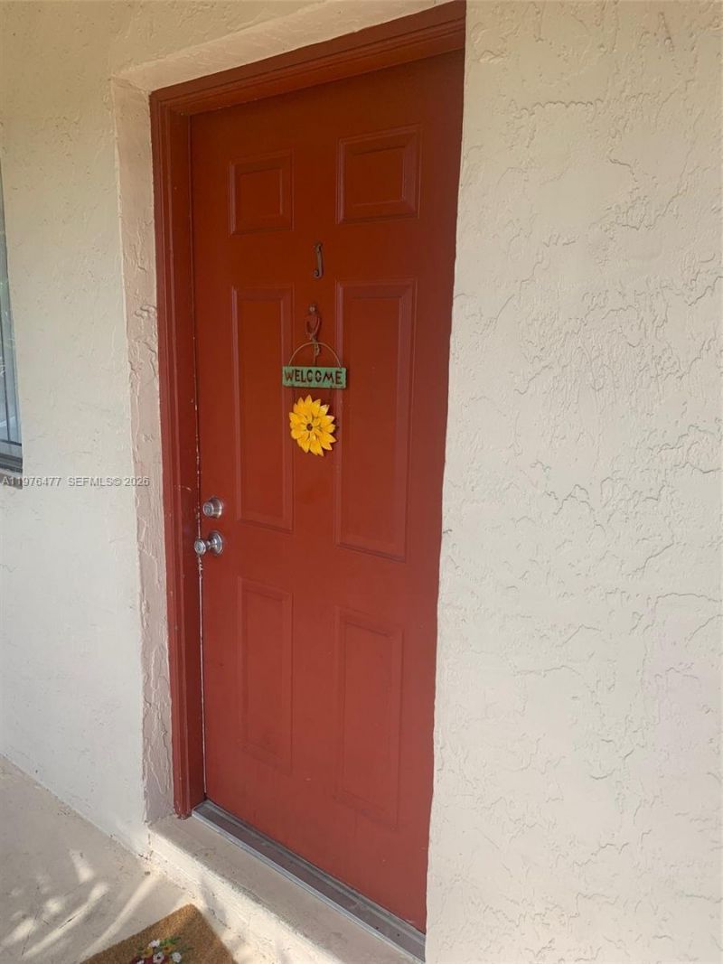 300 Nottingham Cir , Unit J, Greenacres, FL 33463 Photo