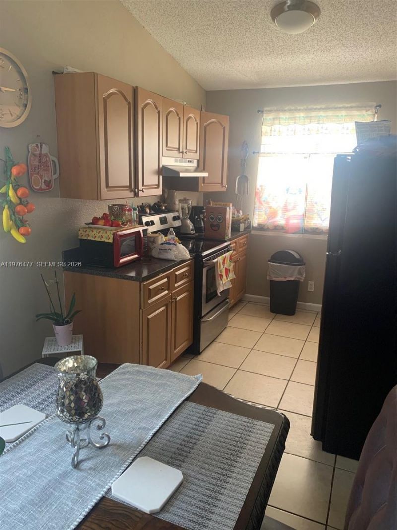 300 Nottingham Cir , Unit J, Greenacres, FL 33463 Photo