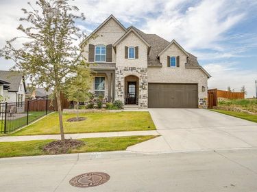 2132 Rolling Oaks Drive, Fort Worth, TX 76008