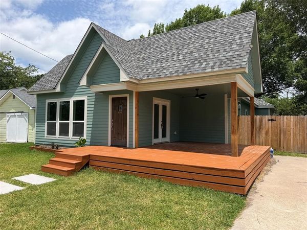 405 E 9th Street, Kemp, TX 75143