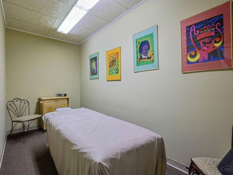 7021 Miami Avenue, Madeira, OH 45243 Photo 24