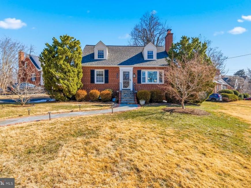 9225 Villa Drive, Bethesda, MD 20817 Main Photo