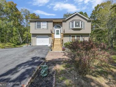 104 YVETTE COURT, DINGMANS FERRY, PA 18328