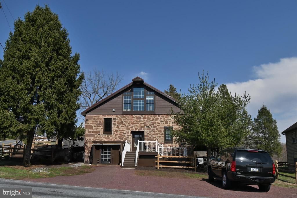 1700 TEXTER MOUNTAIN ROAD , REINHOLDS, PA 17569