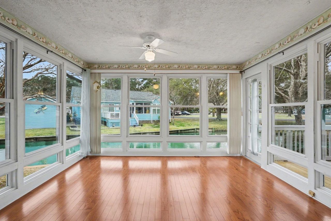 9455 Timber Row Photo 10