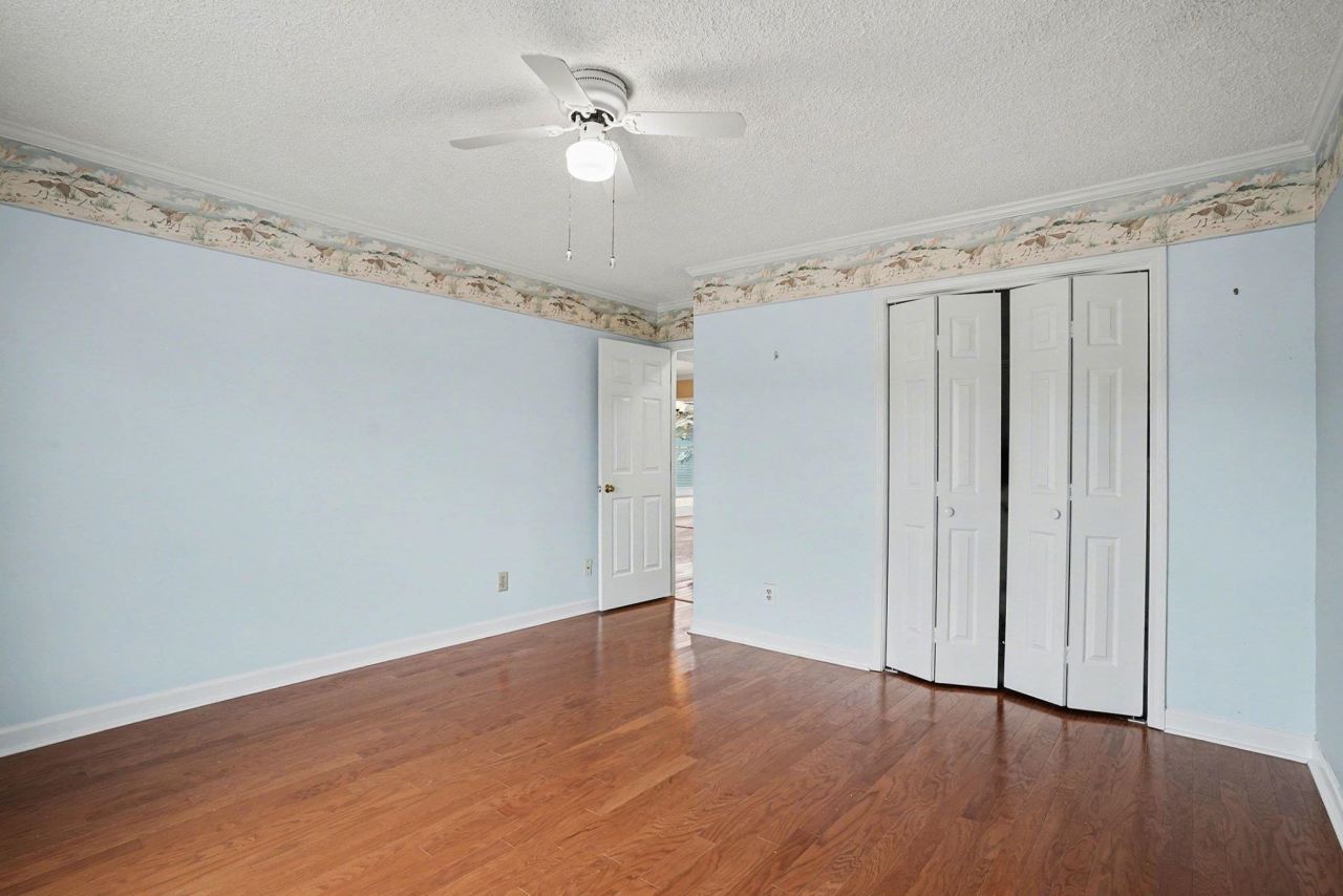 9455 Timber Row Photo 24