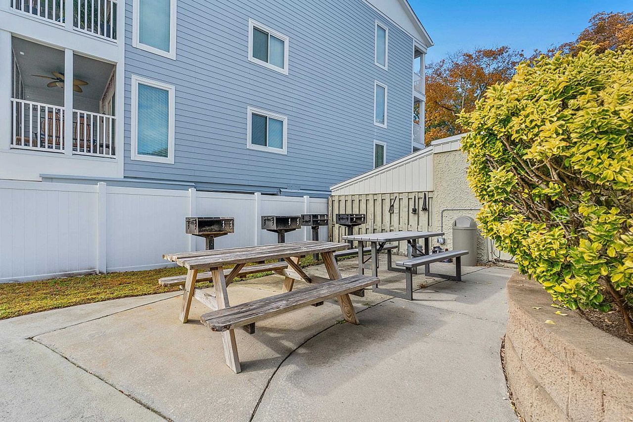 191 Maison Dr.  Photo 4