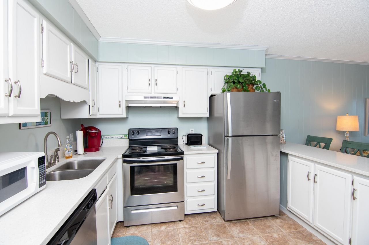 191 Maison Dr.  Photo 9