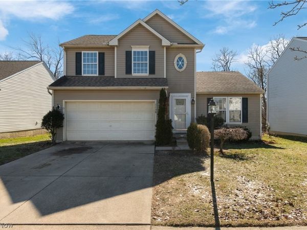 1138 Ledgestone Drive , Wadsworth, OH 44281