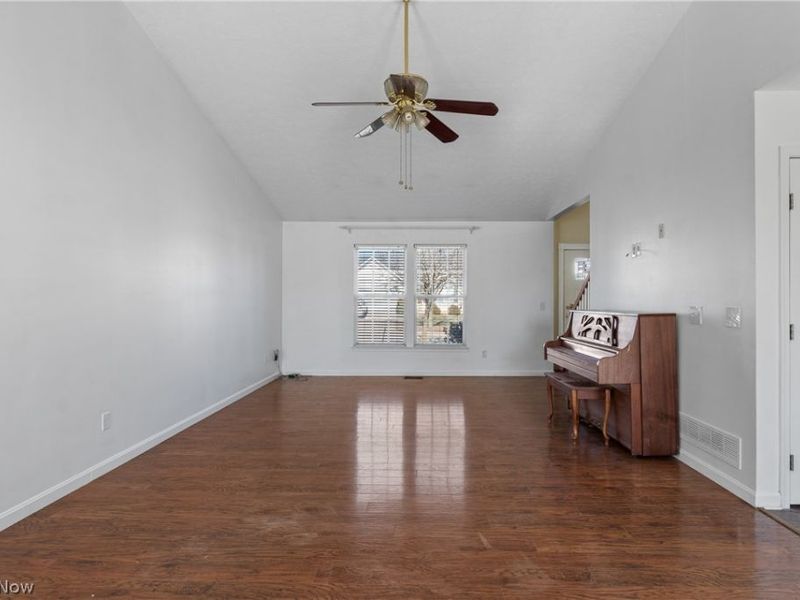 1138 Ledgestone Drive , Wadsworth, OH 44281 Photo 5