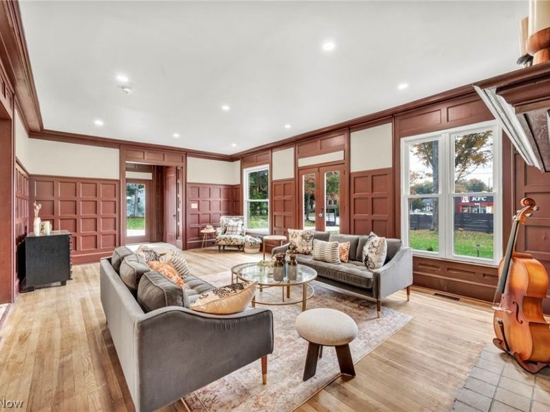 1555 W Market Street , Akron, OH 44313 Photo 17