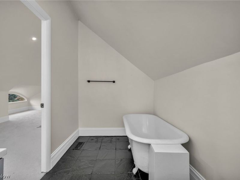 1555 W Market Street , Akron, OH 44313 Photo 34