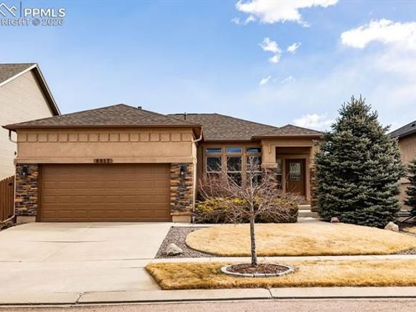 6017 Cumbre Vista Way, Colorado Springs, CO 80924