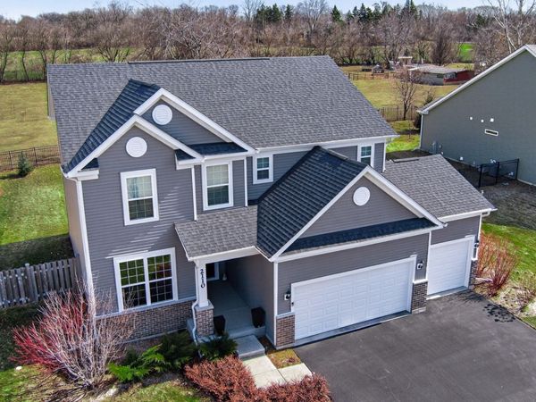 2110 Silver Leaf Drive, Island Lake, IL 60042