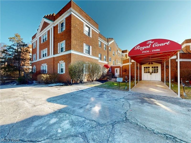 19406 Van Aken Boulevard , Unit 104, Shaker Heights, OH 44122 Photo 2