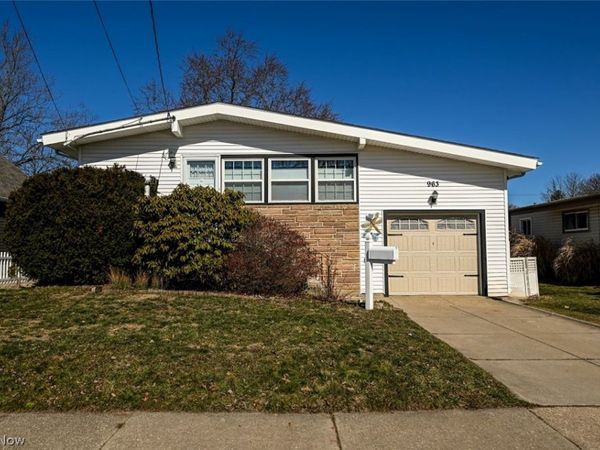 963 Winston Street, Akron, OH 44314