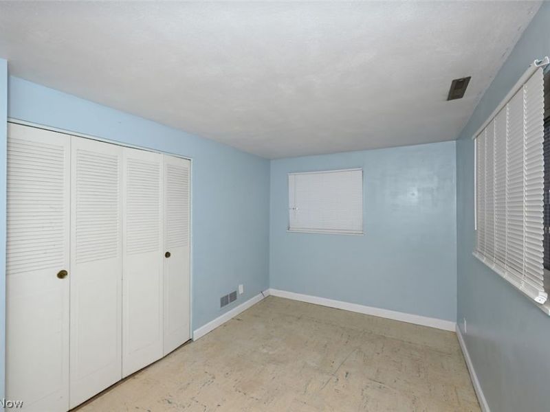 963 Winston Street, Akron, OH 44314 Photo 19