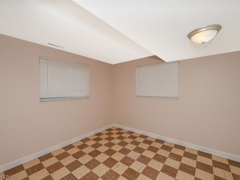 963 Winston Street, Akron, OH 44314 Photo 23