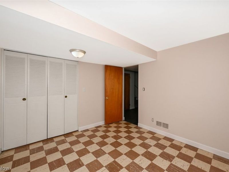 963 Winston Street, Akron, OH 44314 Photo 25